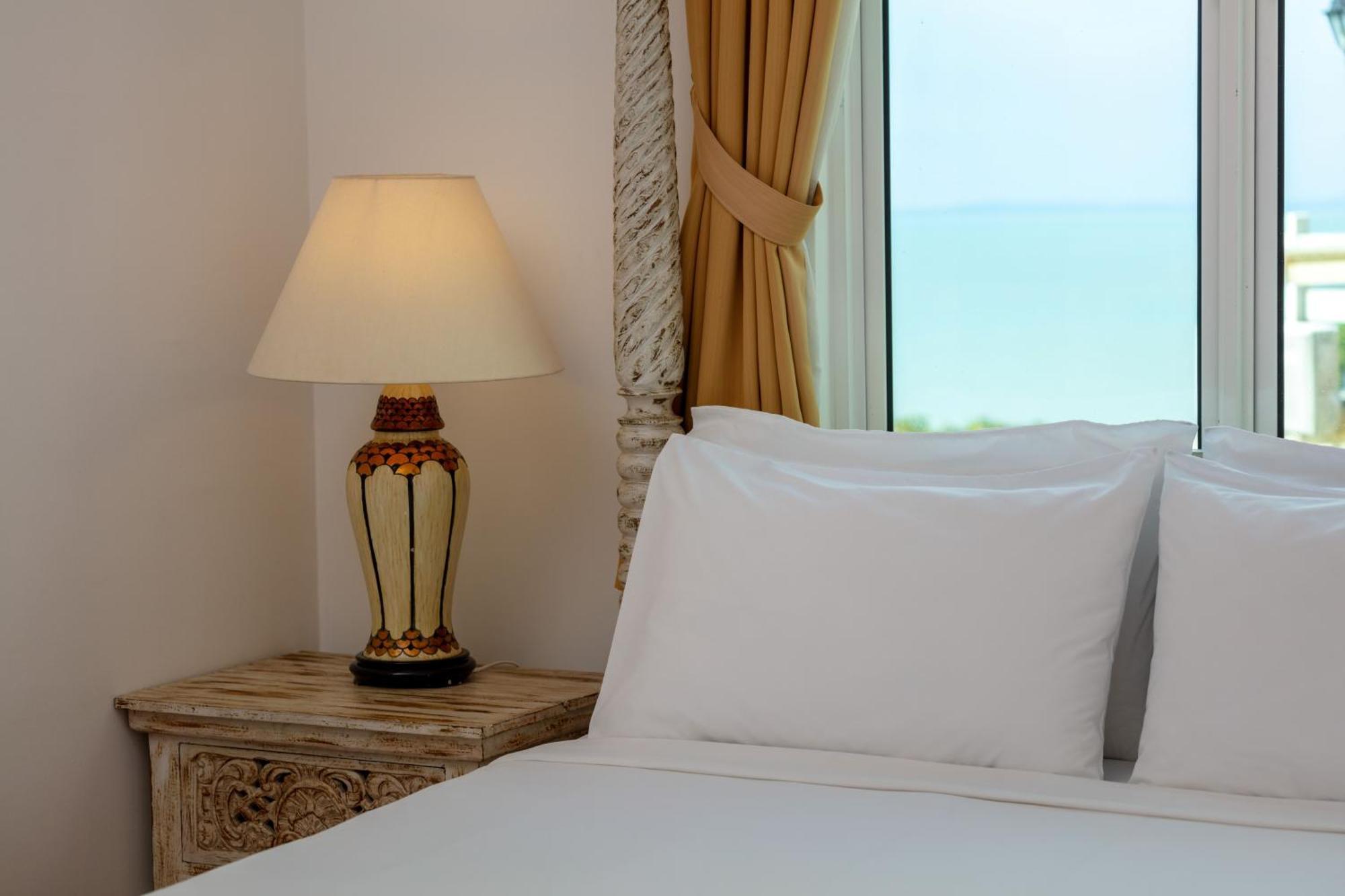 Panoramic Seaview Holiday Home - Batu Ferringhi Exterior photo